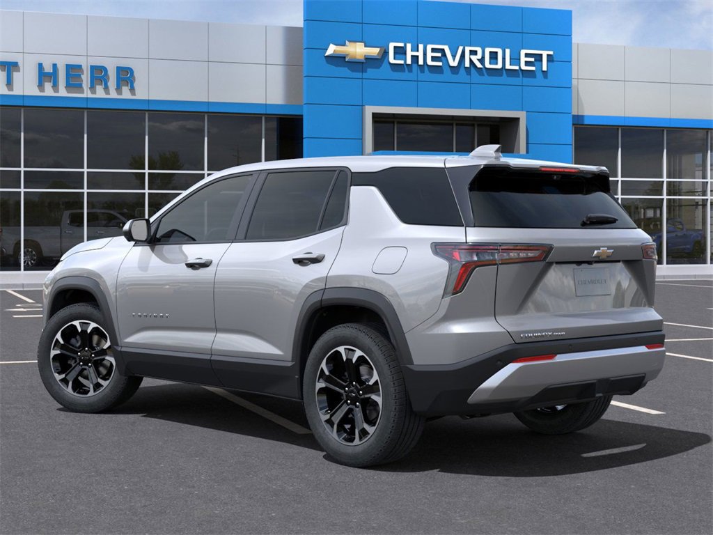 2025 Chevrolet Equinox LT photo 3