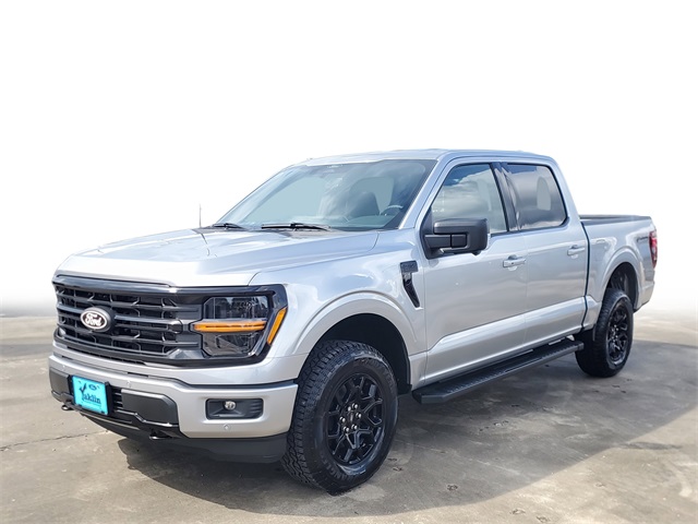 2025 Ford F-150 XLT photo 2