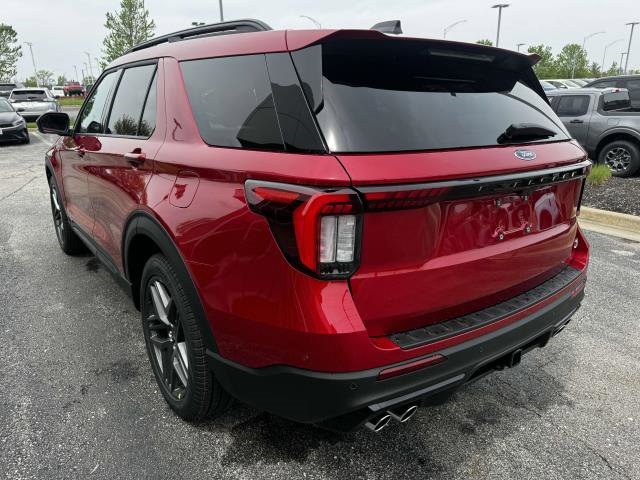 2025 Ford Explorer ST photo 3