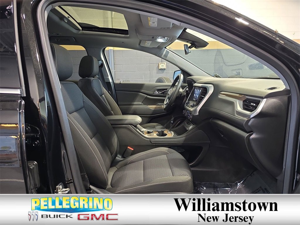 2023 Gmc Acadia SLE photo 4