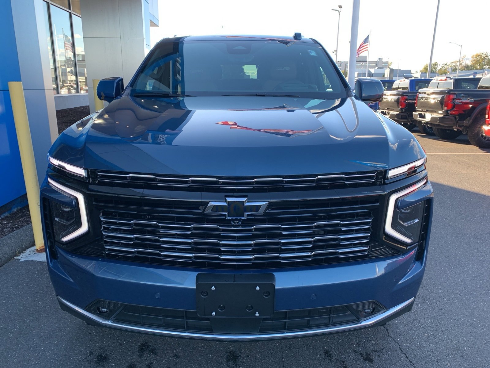 2026 Chevrolet Tahoe High Country photo 2