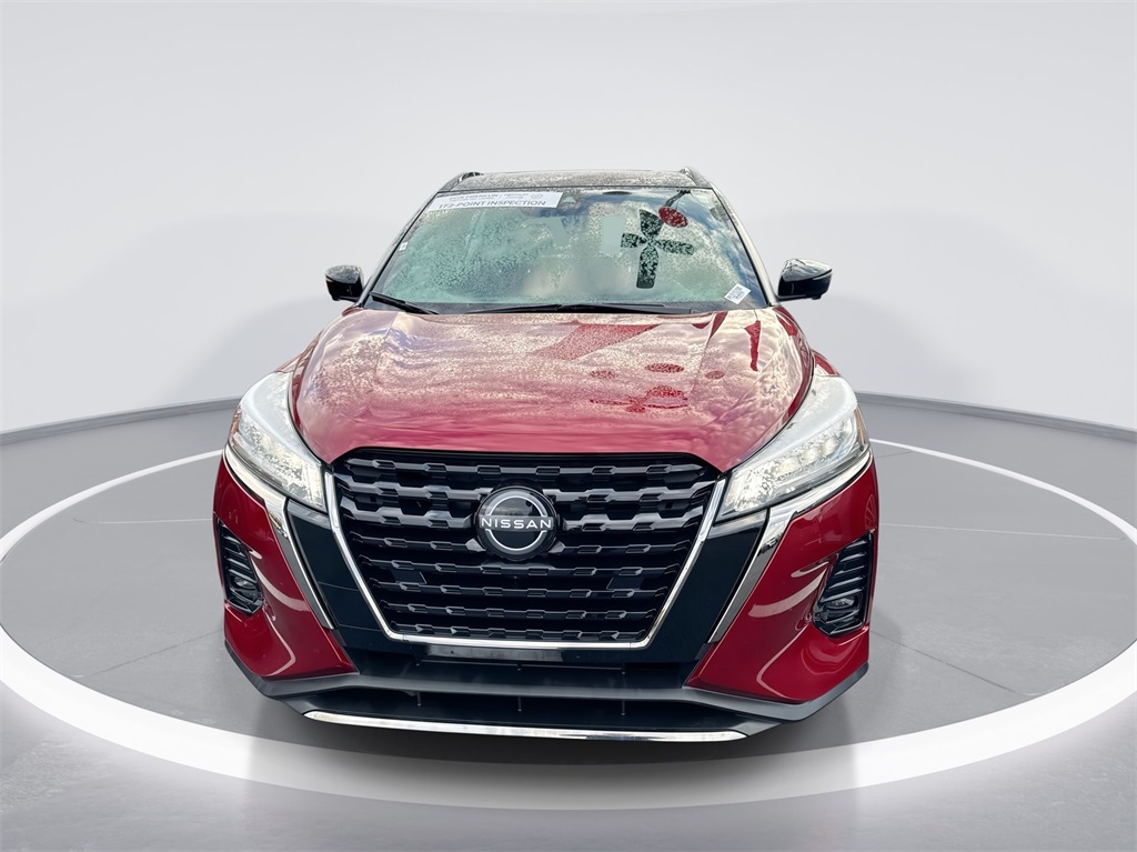 2023 Nissan Kicks SR photo 3