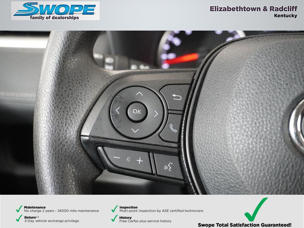 2021 Toyota RAV4 XLE photo 11