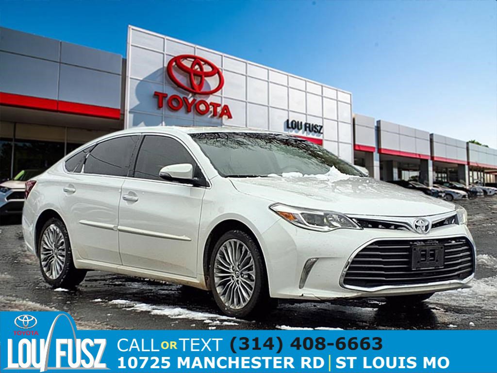 2016 Toyota Avalon Limited's photo