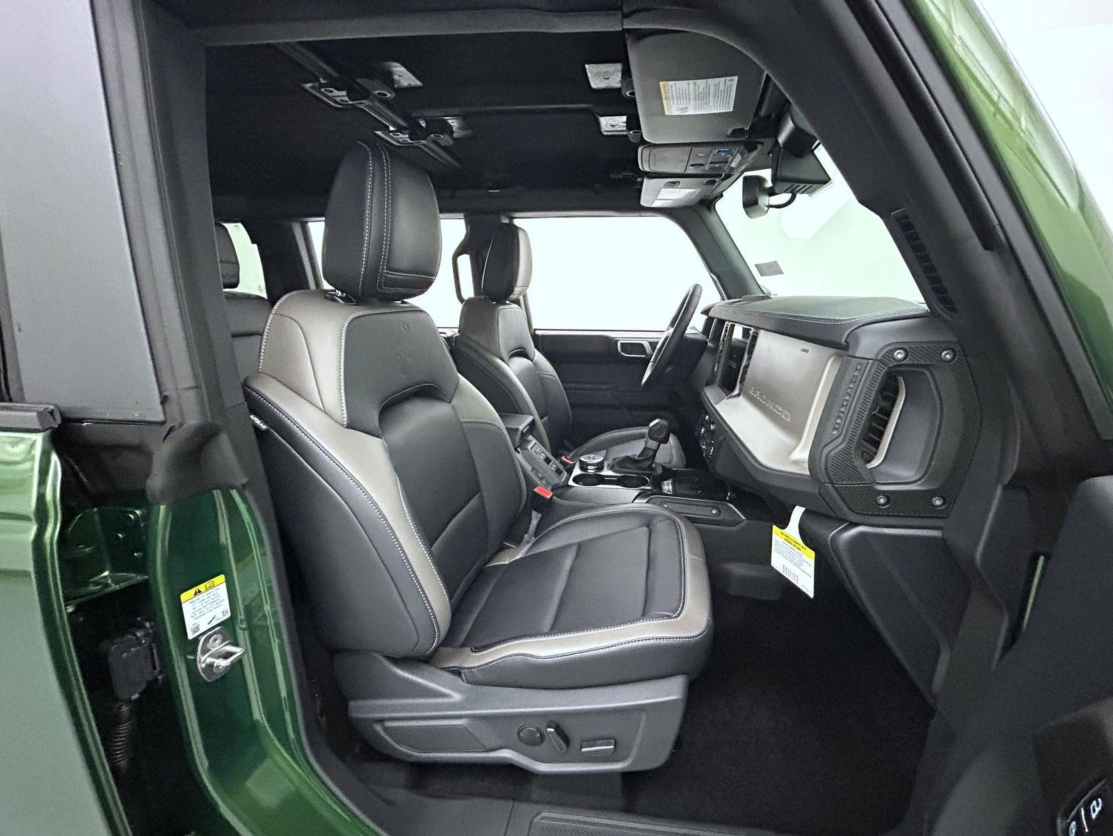 2025 Ford Bronco Outer Banks photo 15
