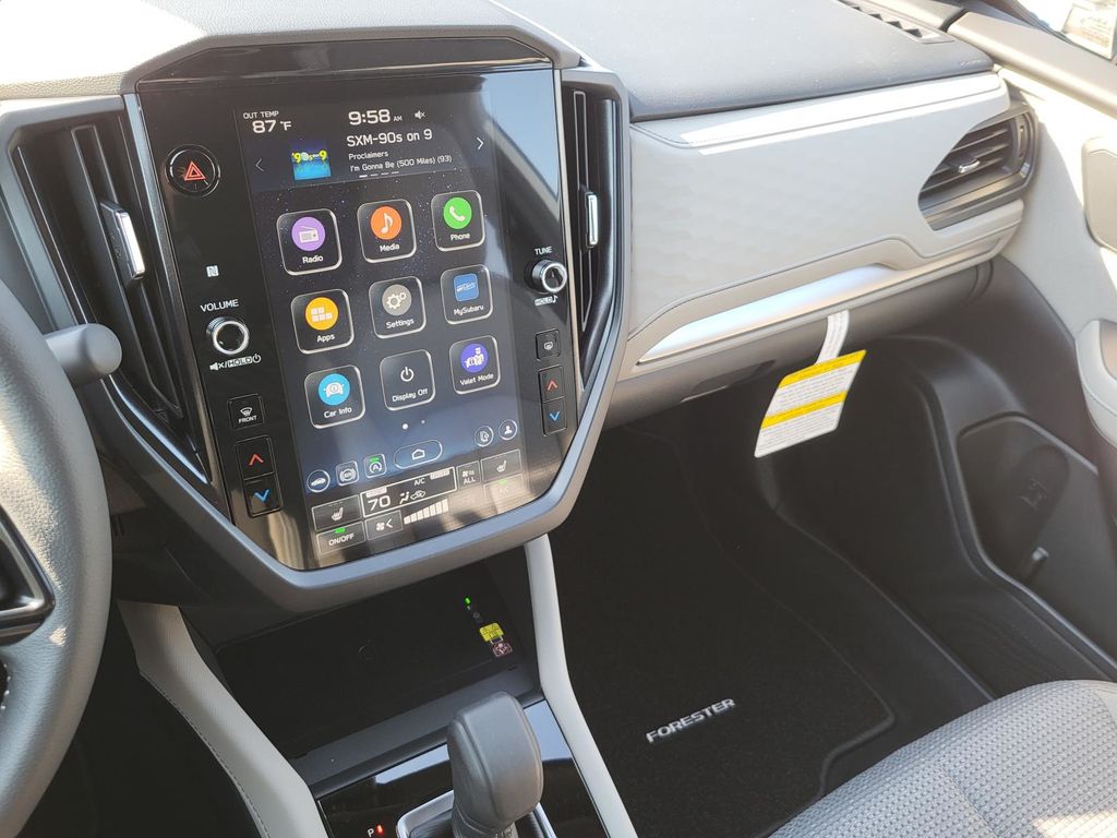 2025 Subaru Forester Premium Base photo 8