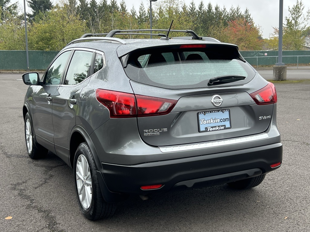 2018 Nissan Rogue Sport SV photo 3