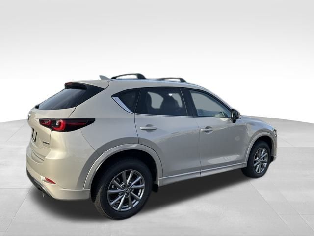 2025 Mazda CX-5 2.5 S Preferred photo 4