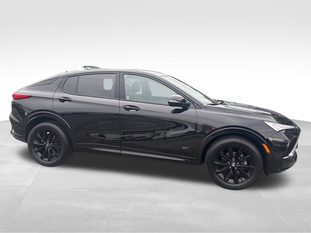 2025 Buick Envista ST photo 10