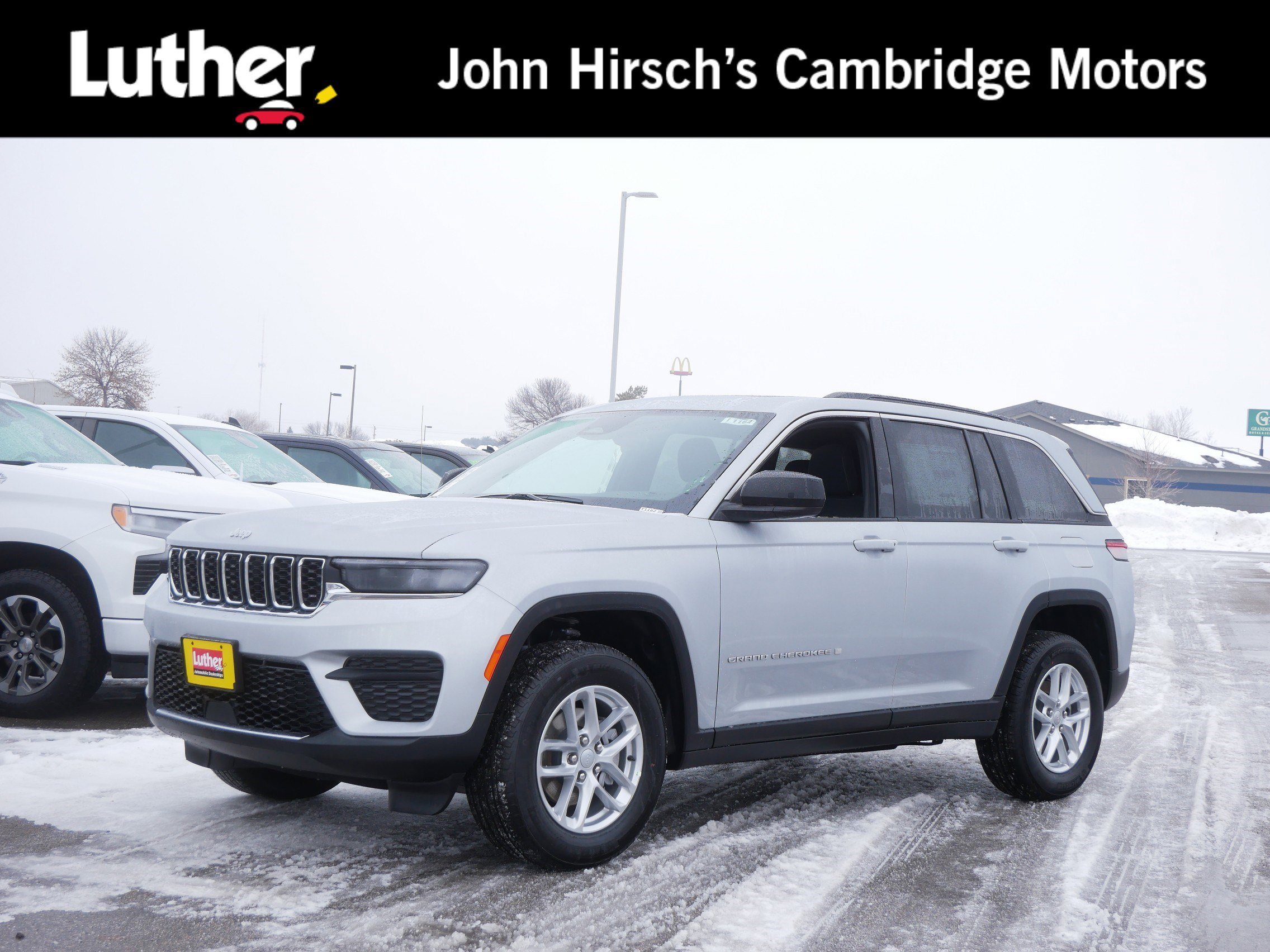 2025 Jeep Grand Cherokee Laredo's photo