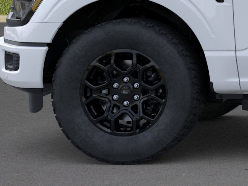 2025 Ford F-150 XLT photo 17