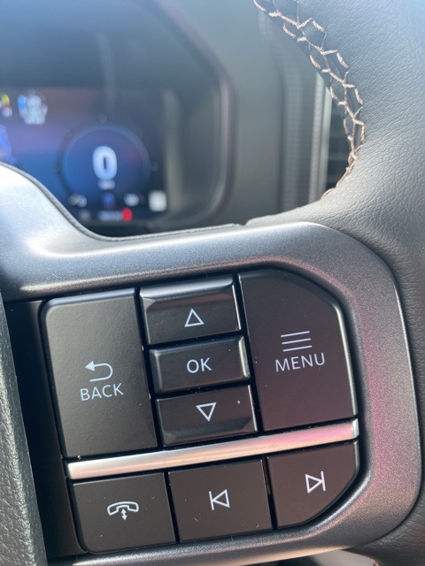 2025 Ford F-150 Lariat photo 16