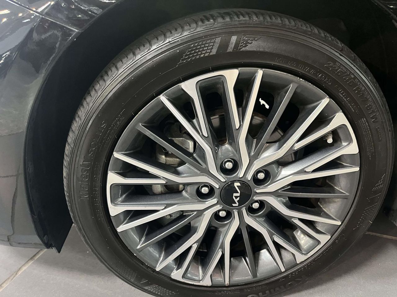 2023 Kia Forte GT-Line photo 10