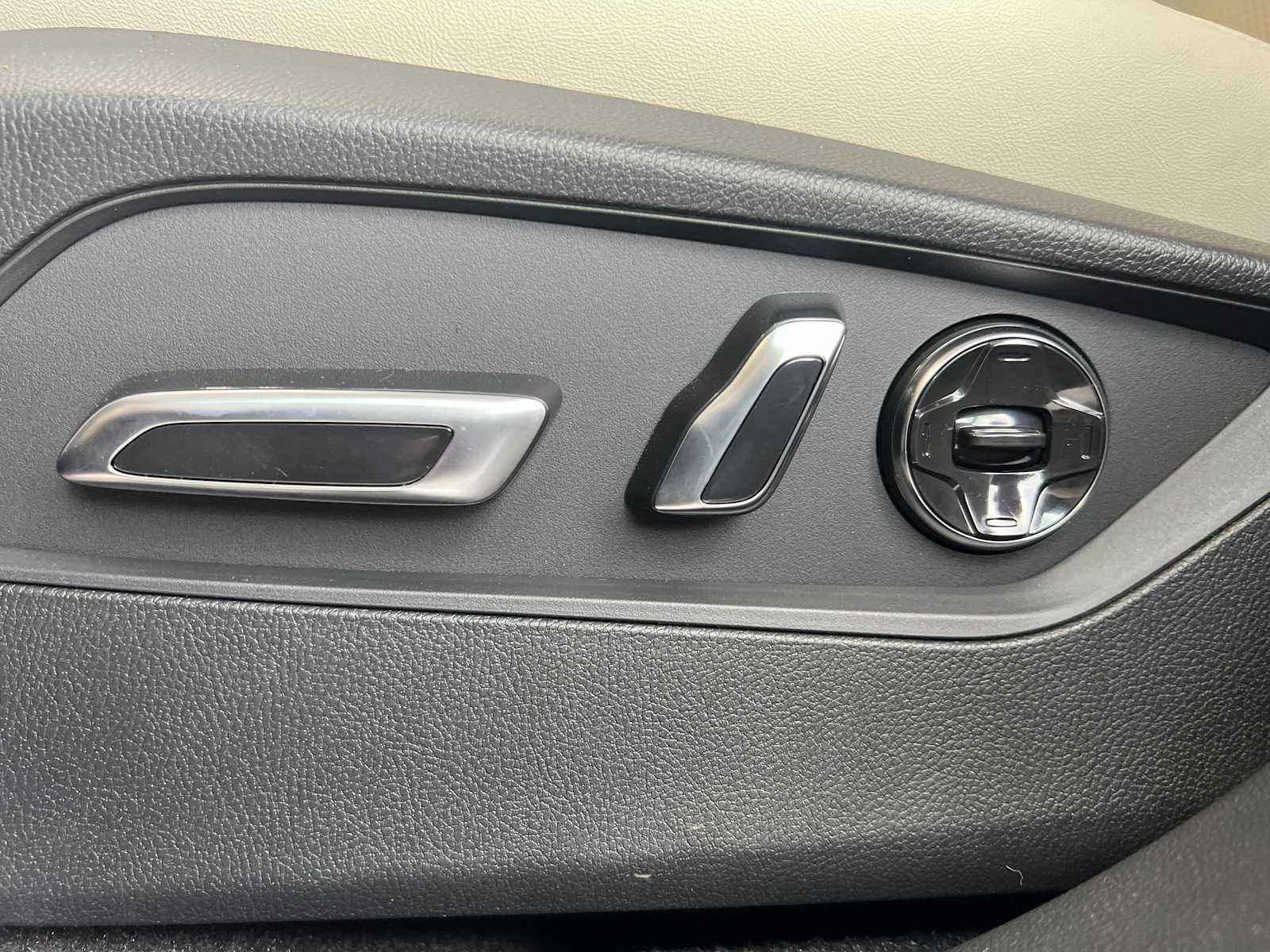 2025 Acura RDX A-Spec Advance photo 13
