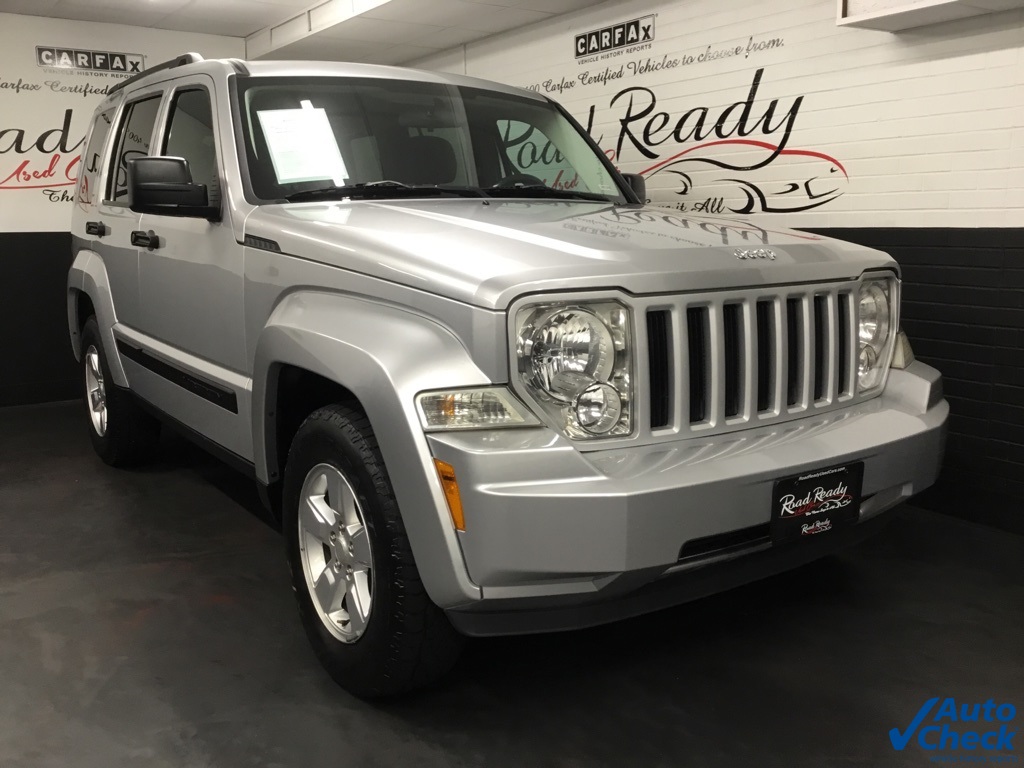 2012 Jeep Liberty Sport photo 3