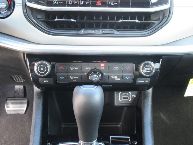 2024 Jeep Compass Limited photo 24