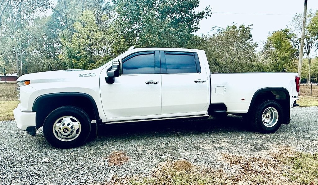 2022 Chevrolet Silverado 3500HD High Country's photo