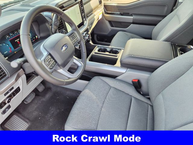 2025 Ford F-150 XLT photo 11