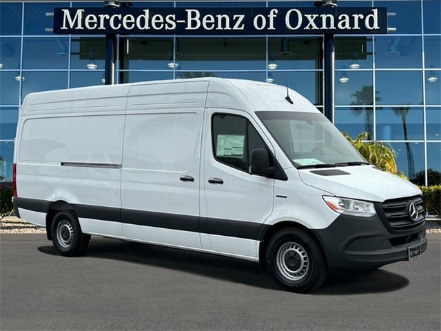 2024 Mercedes-Benz eSprinter Cargo Van Base's photo