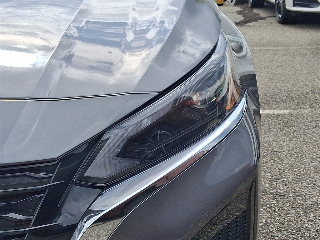 2025 Nissan Altima SV photo 4