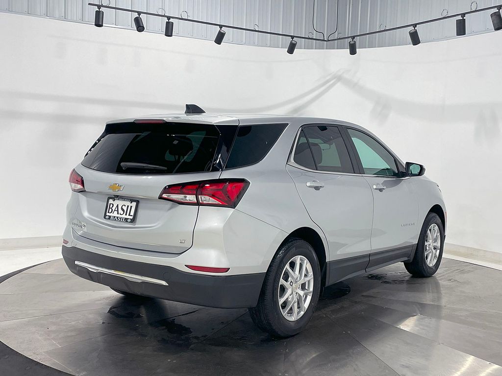 2022 Chevrolet Equinox LT photo 4