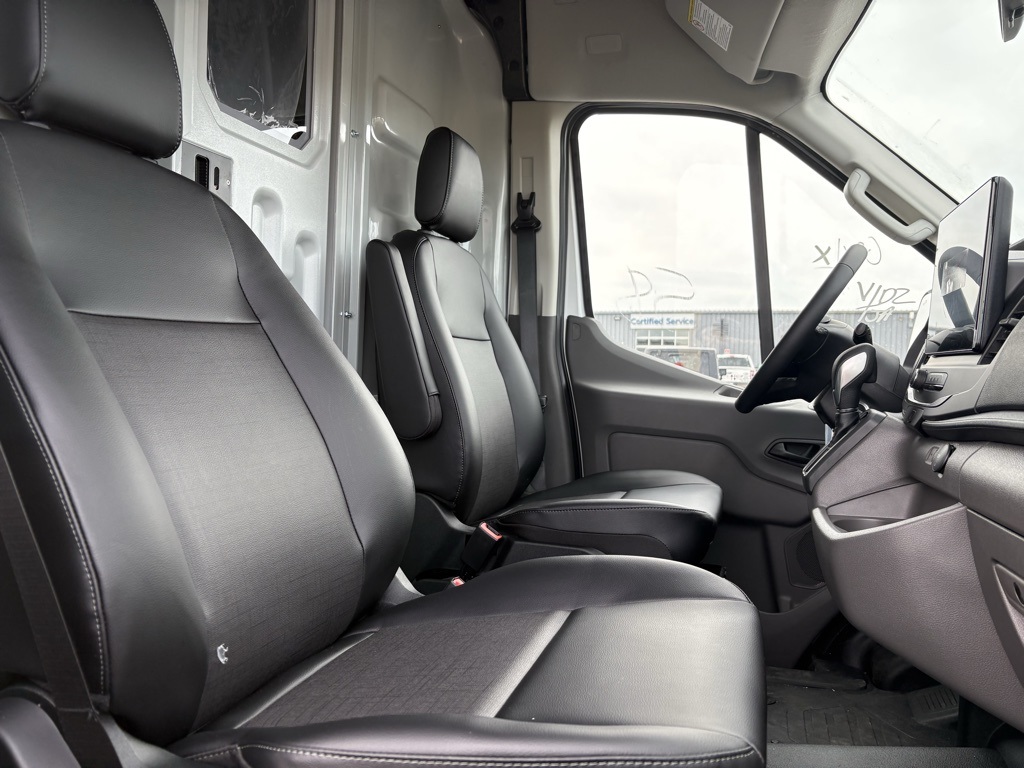 2026 Ford Transit Cargo photo 3