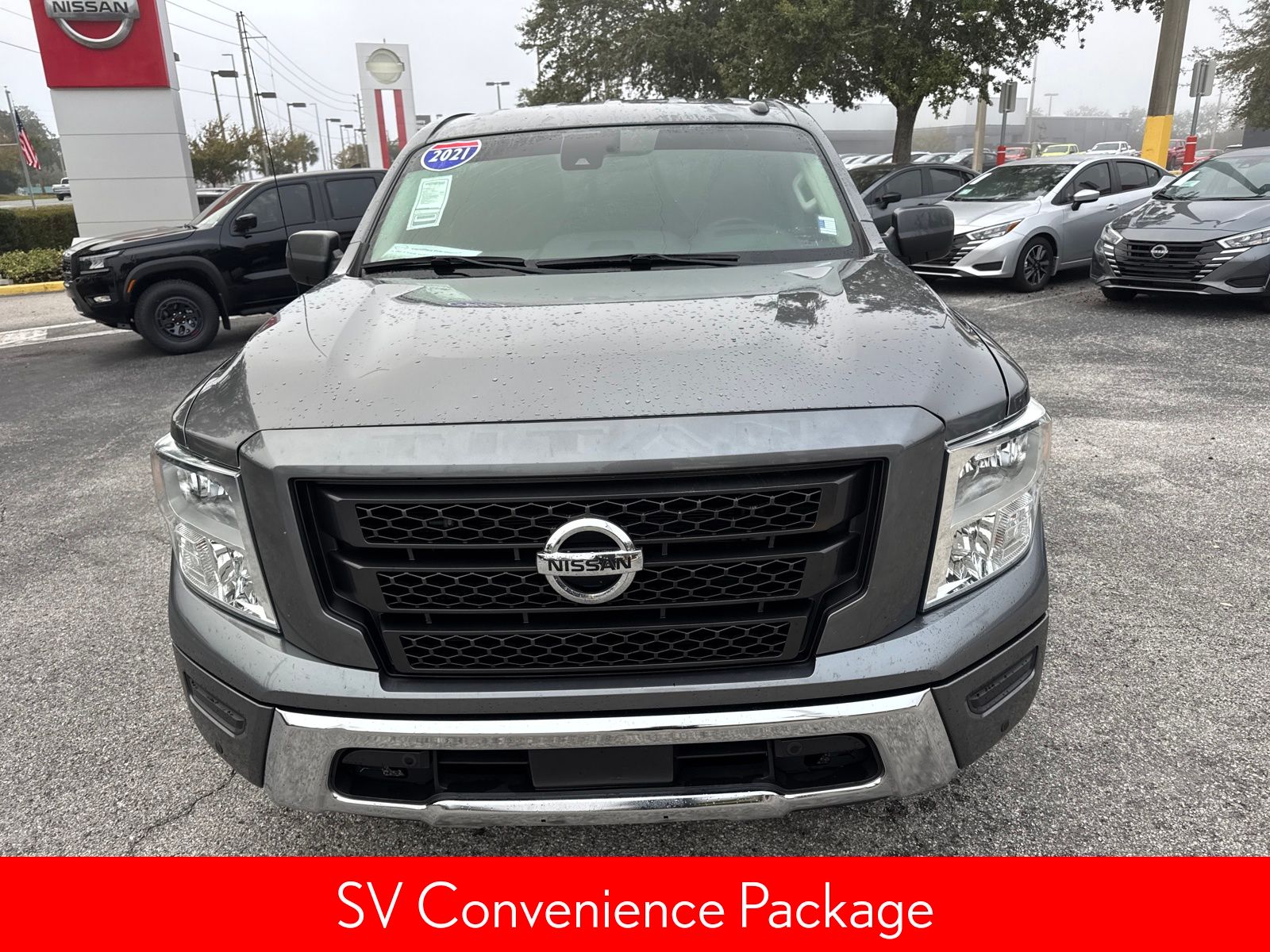 2021 Nissan Titan SV photo 3