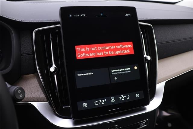 2026 Volvo XC90 Plus photo 9
