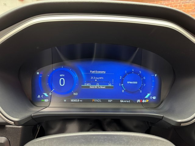 2022 Ford Escape SEL photo 14