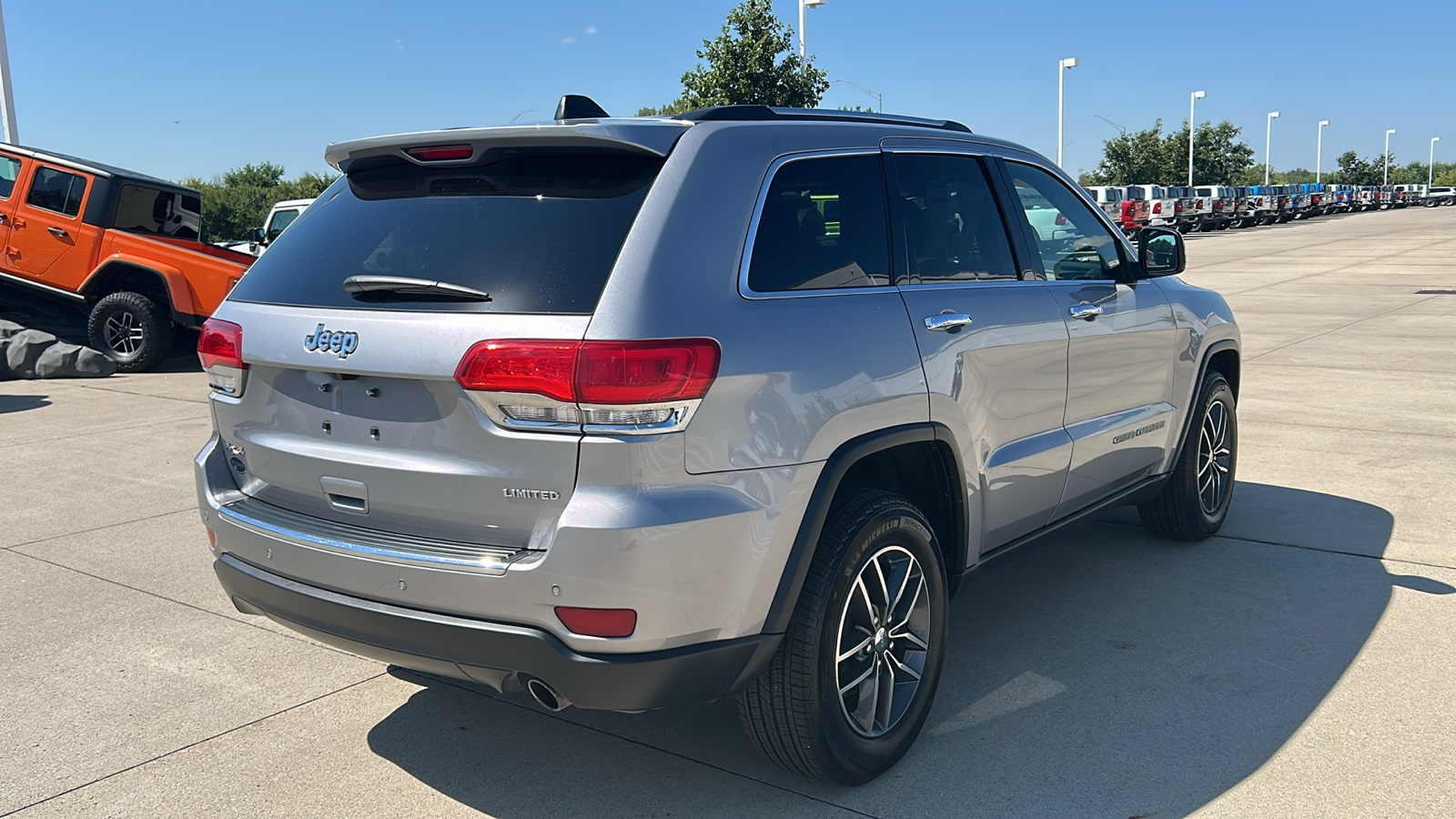 2018 Jeep Grand Cherokee Limited photo 3