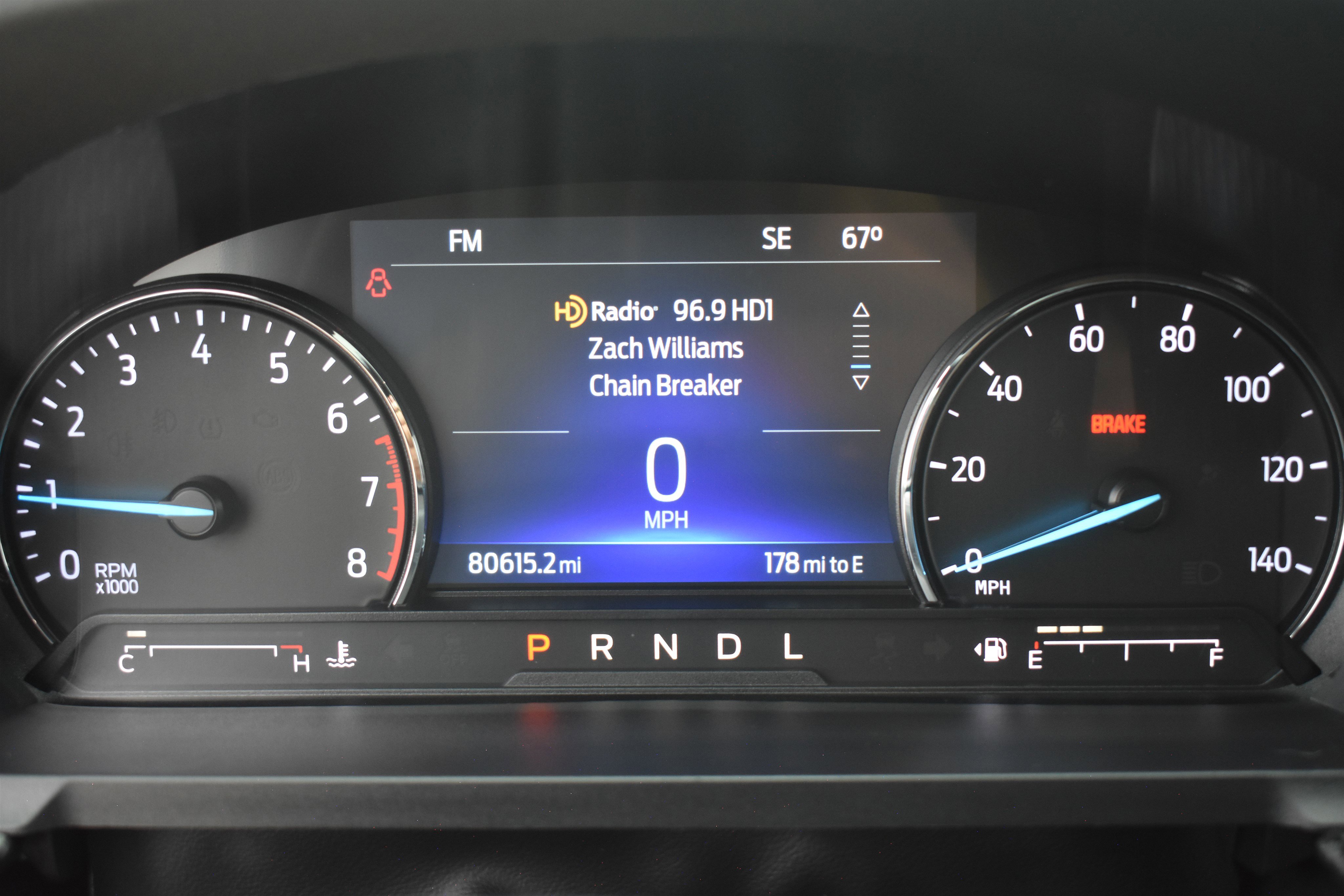 2023 Ford Explorer ST-Line photo 15