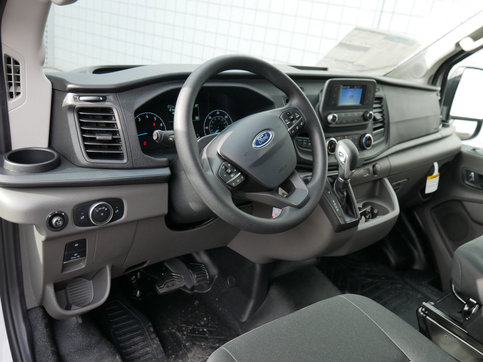 2024 Ford Transit Cargo Van photo 4