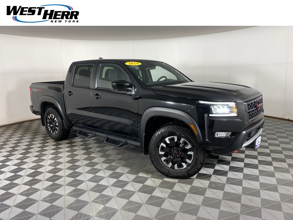 2024 Nissan Frontier PRO-4X's photo