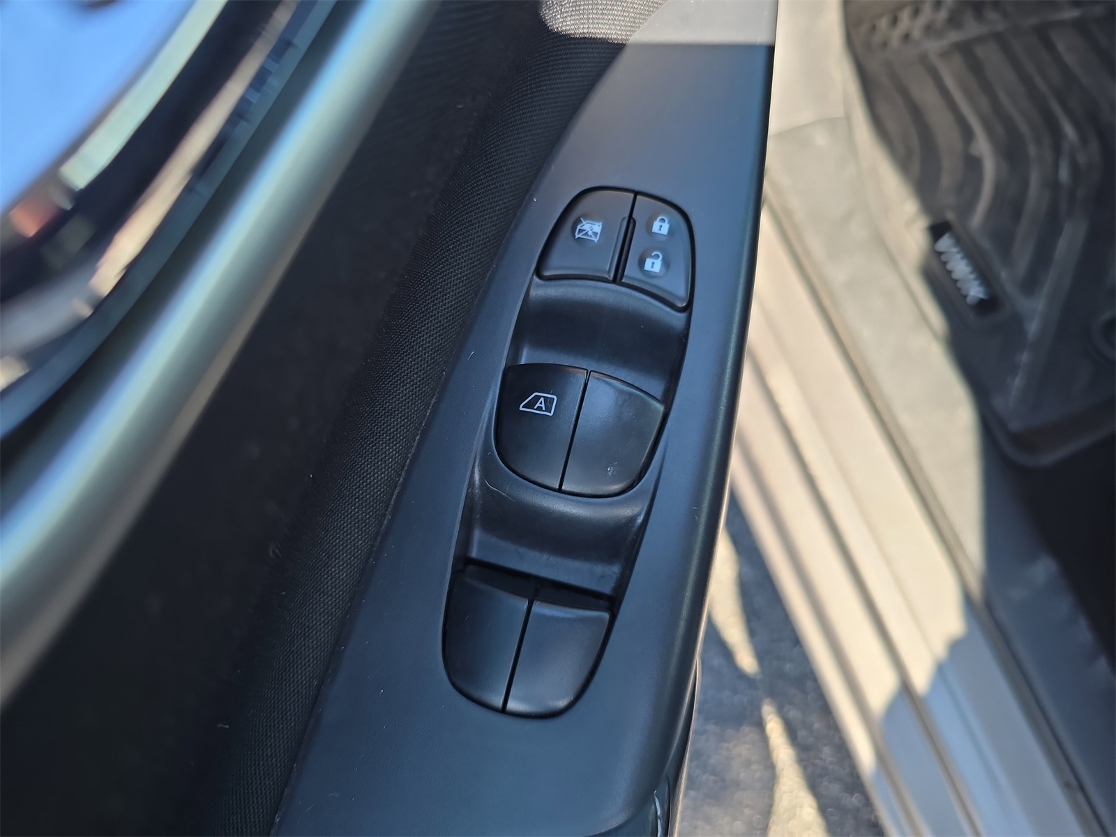 2017 Nissan Sentra SV photo 14