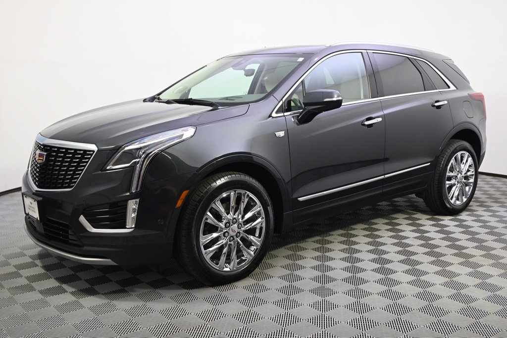 Certified 2022 Cadillac XT5 Premium Luxury with VIN 1GYKNDRS2NZ178043 for sale in Minneapolis, Minnesota