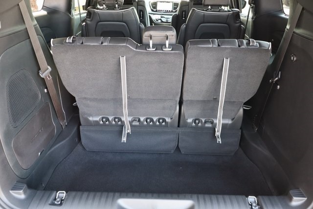 2026 Chrysler Pacifica Limited S Appearance photo 33