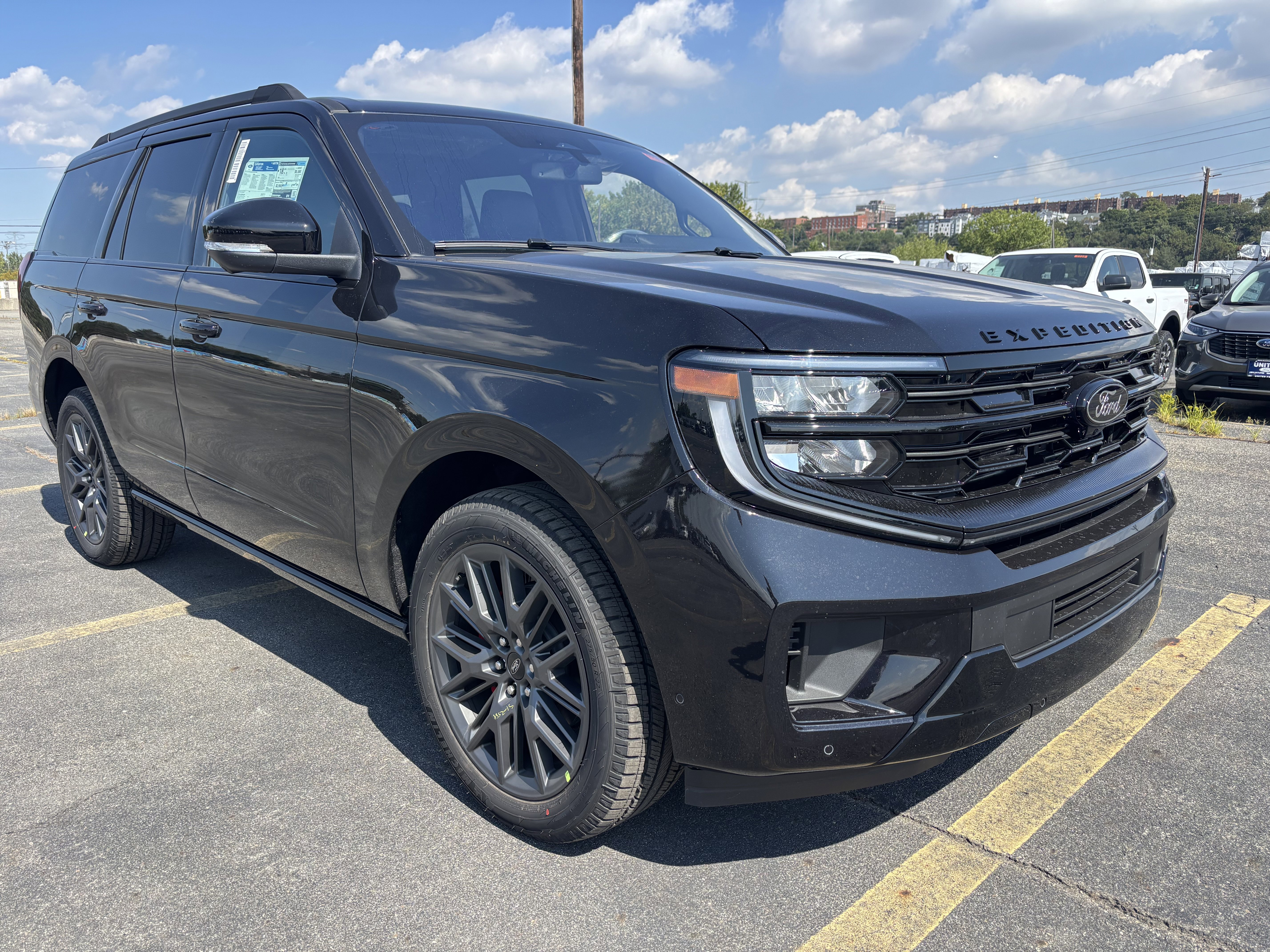 2025 Ford Expedition Platinum's photo