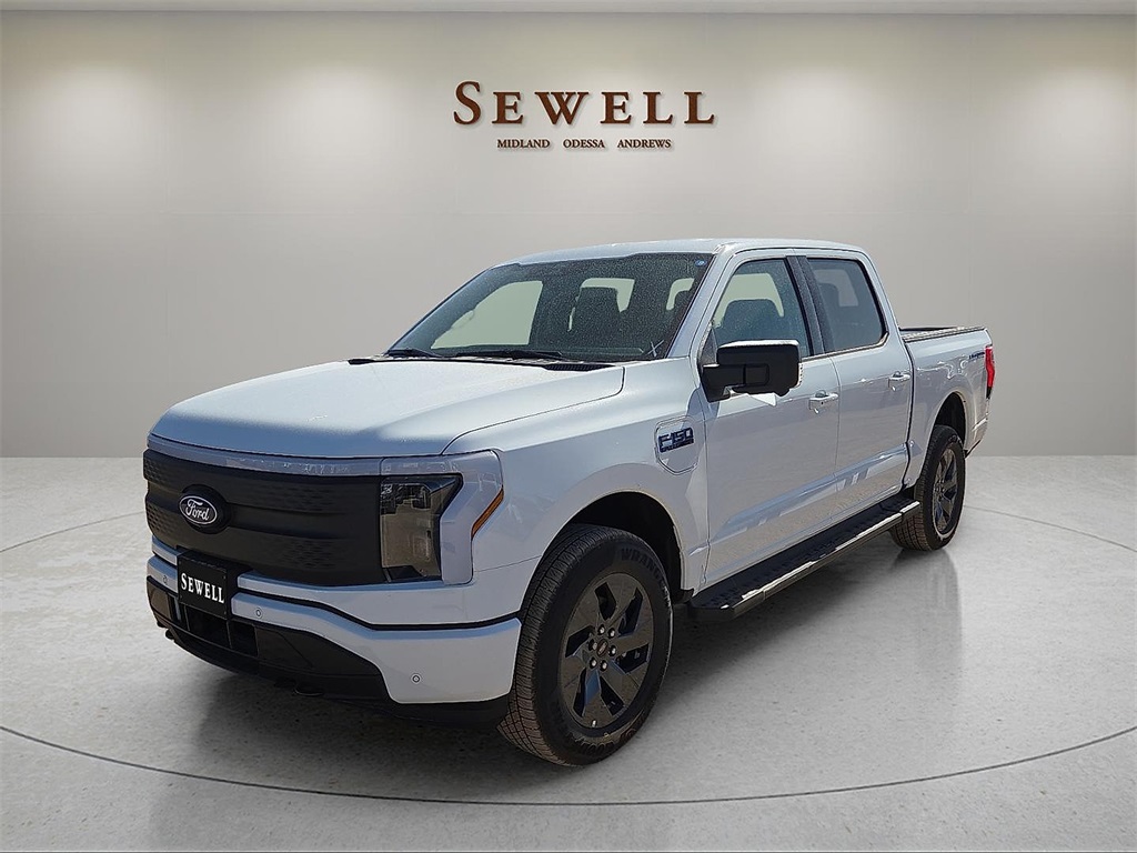 2025 Ford F-150 Lightning Flash's photo