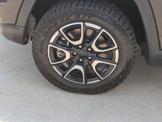 2024 Jeep Compass Trailhawk photo 21