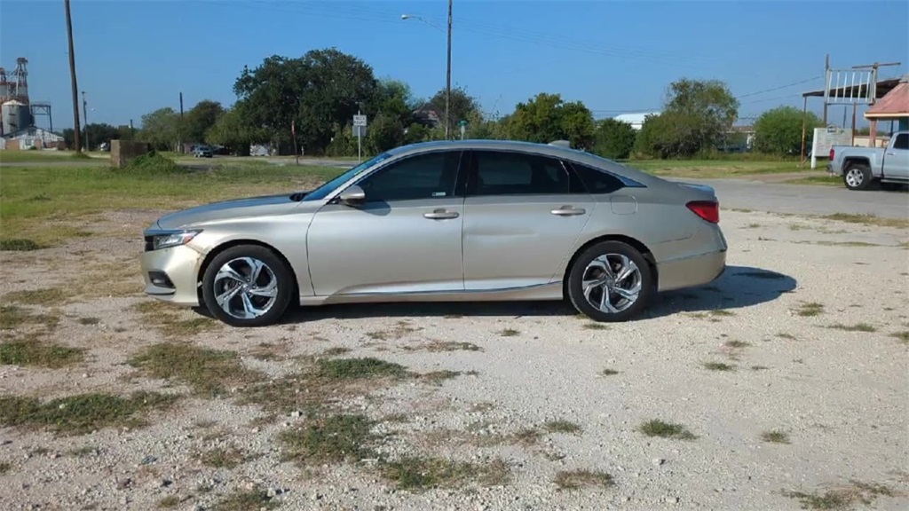 2018 Honda Accord EX-L 2.0T photo 4