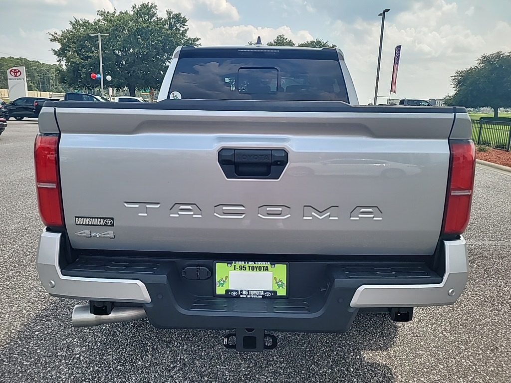 2024 Toyota Tacoma Limited photo 4