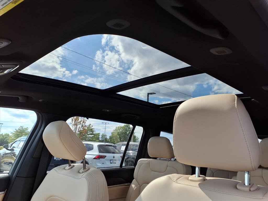 2025 Jeep Grand Cherokee Limited photo 13