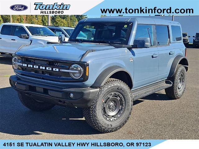 2025 Ford Bronco 4-Door Outer Banks's photo