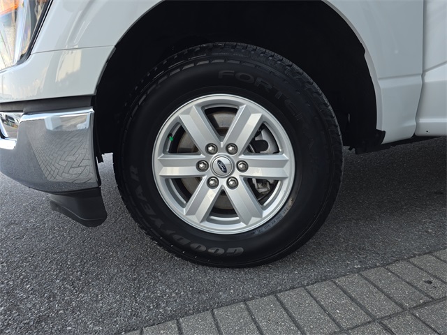 2023 Ford F-150 XLT photo 24