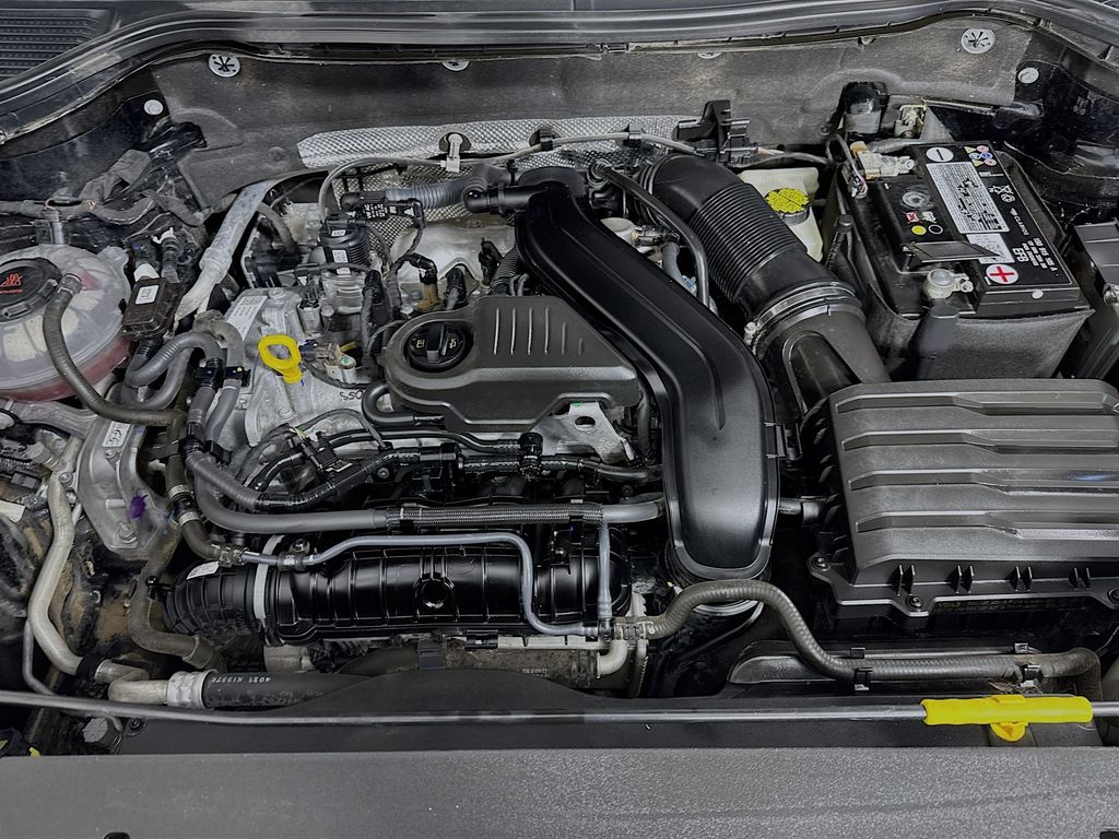 2022 Volkswagen Taos SE photo 34