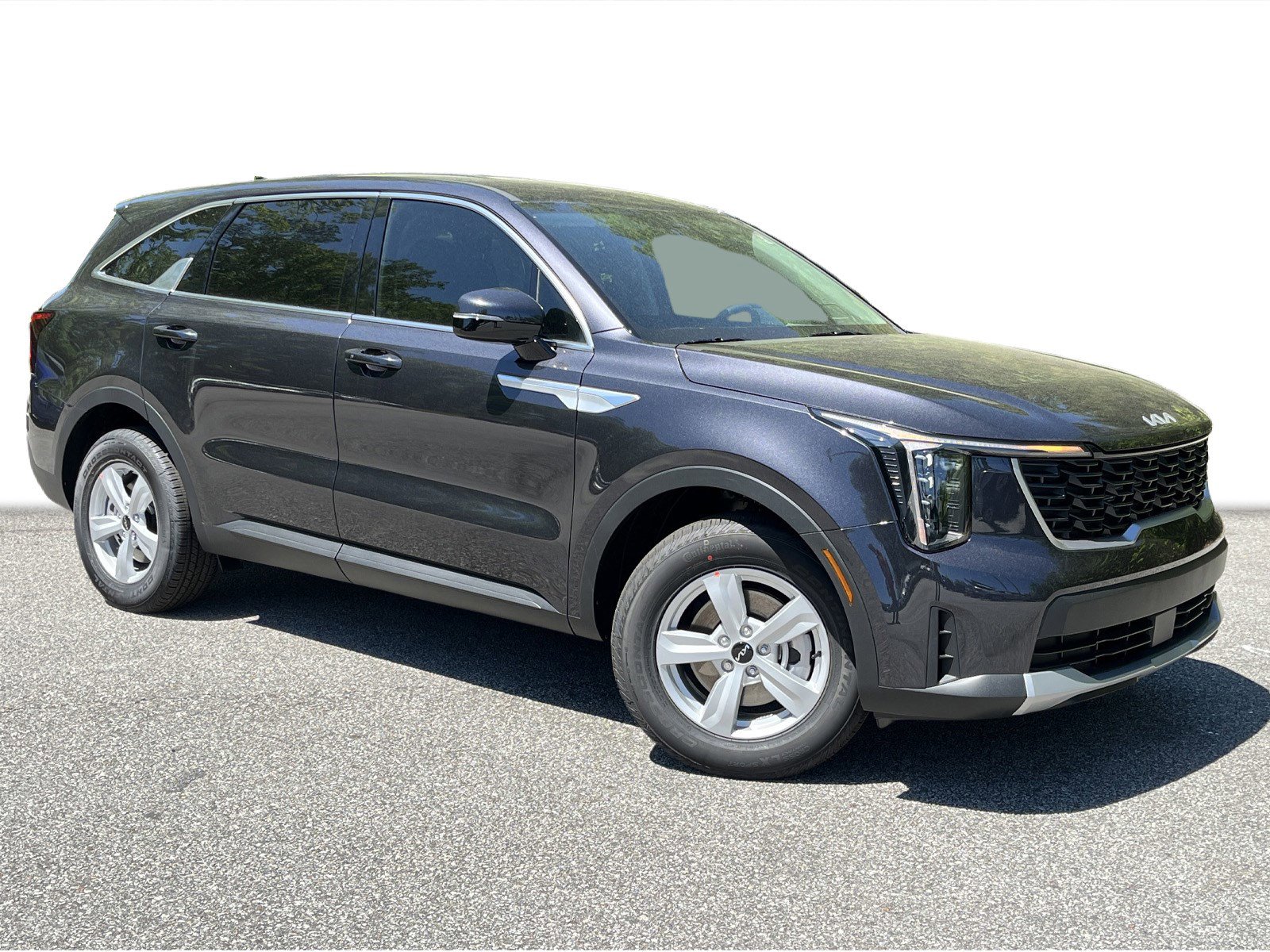 2025 Kia Sorento LX photo 2