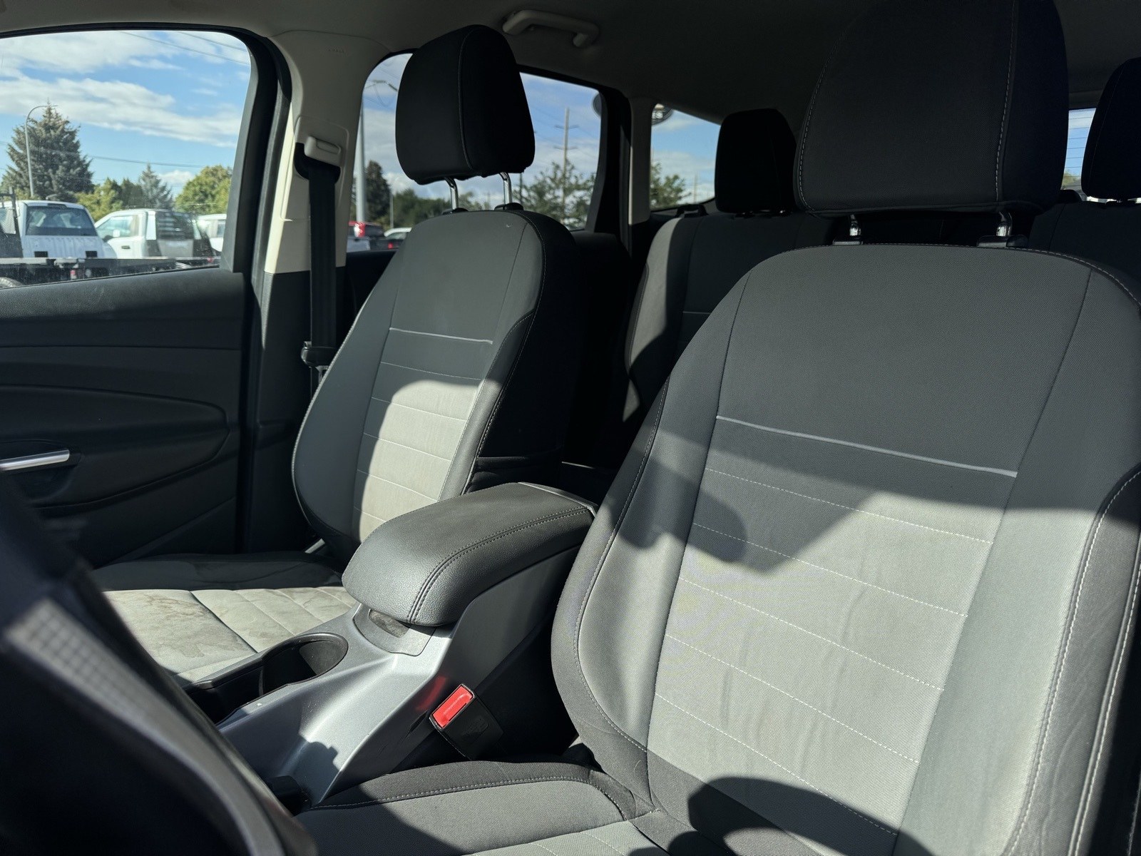 2015 Ford Escape SE photo 8