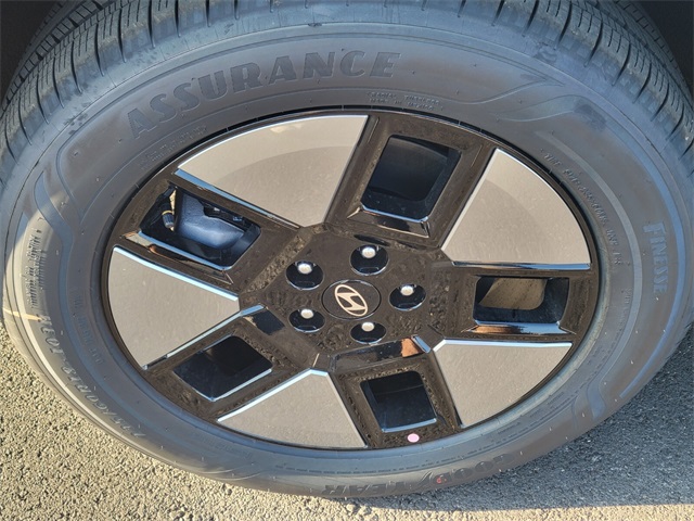 2026 Hyundai Santa Fe SE photo 3