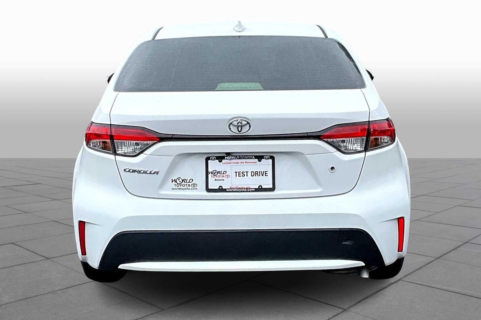 2021 Toyota Corolla L photo 4