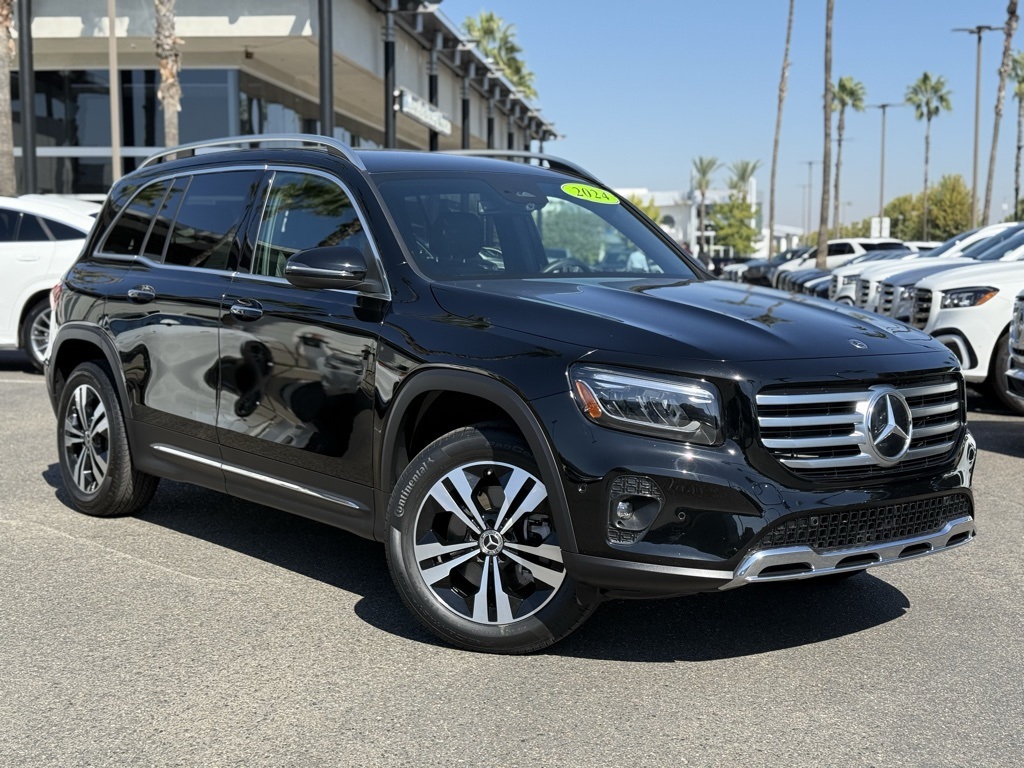 2024 Mercedes-Benz GLB Base's photo